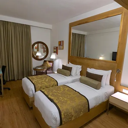 Pride Hotel, Chennai Exterior photo