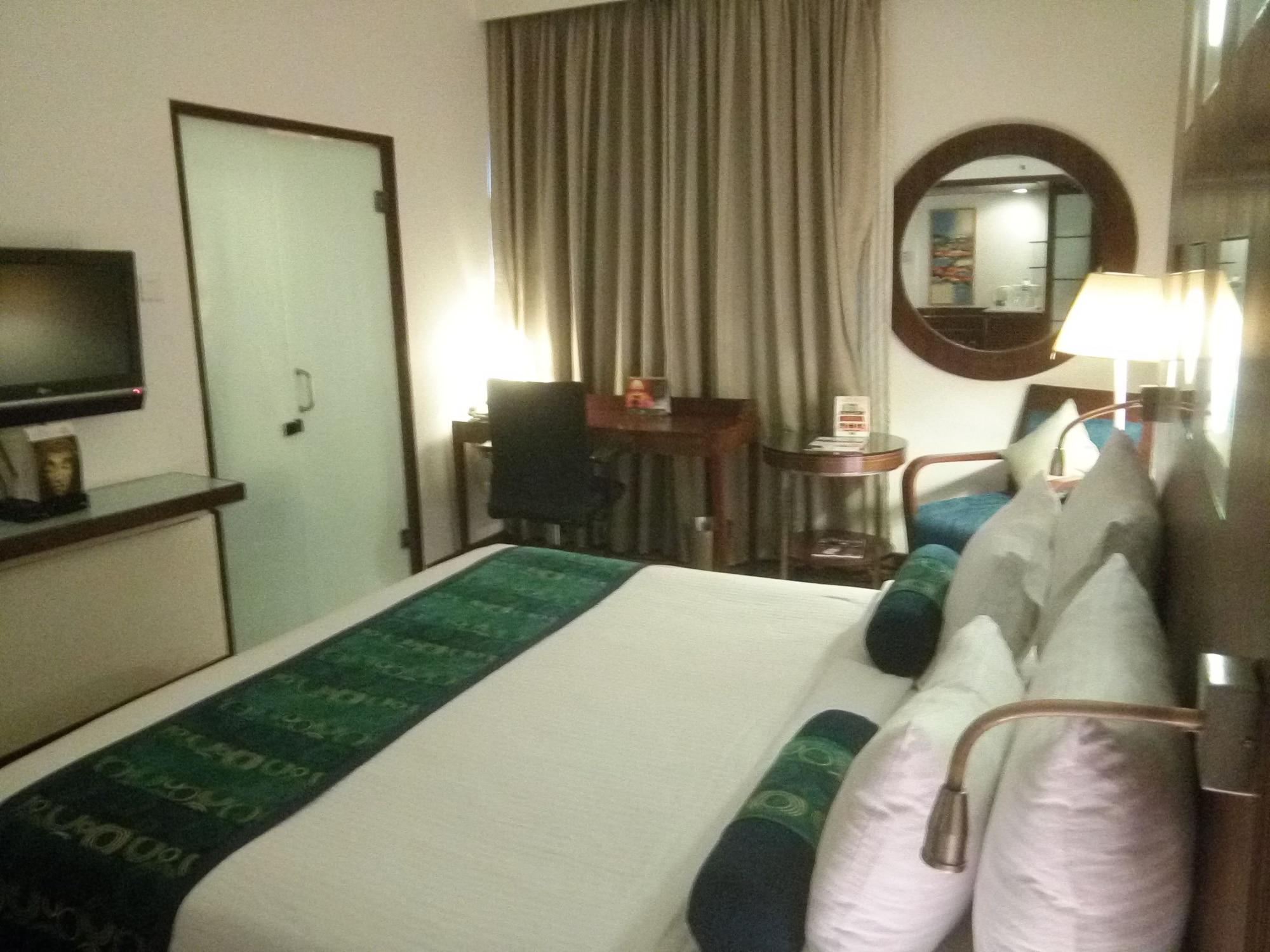 Pride Hotel, 4*